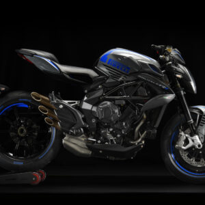 RUTALE 800 RR PIRELLI